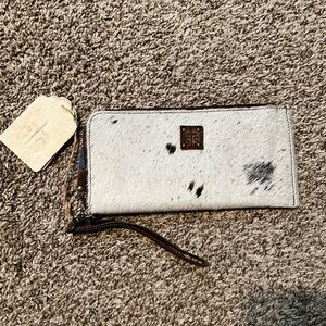 STS cowhide clutch/wallet